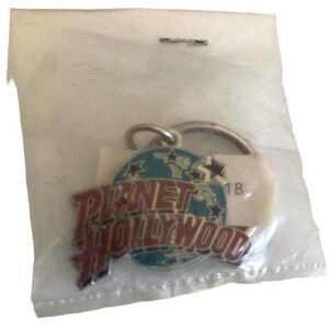 Planet Hollywood Keychain Globe Souvenir Keyring Enamel Metal KeyTag New Gift